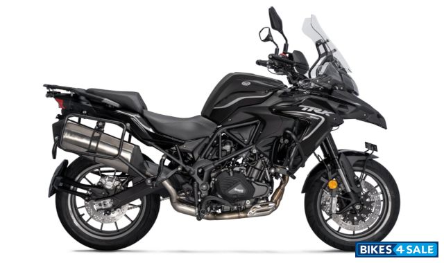 Benelli TRK 552