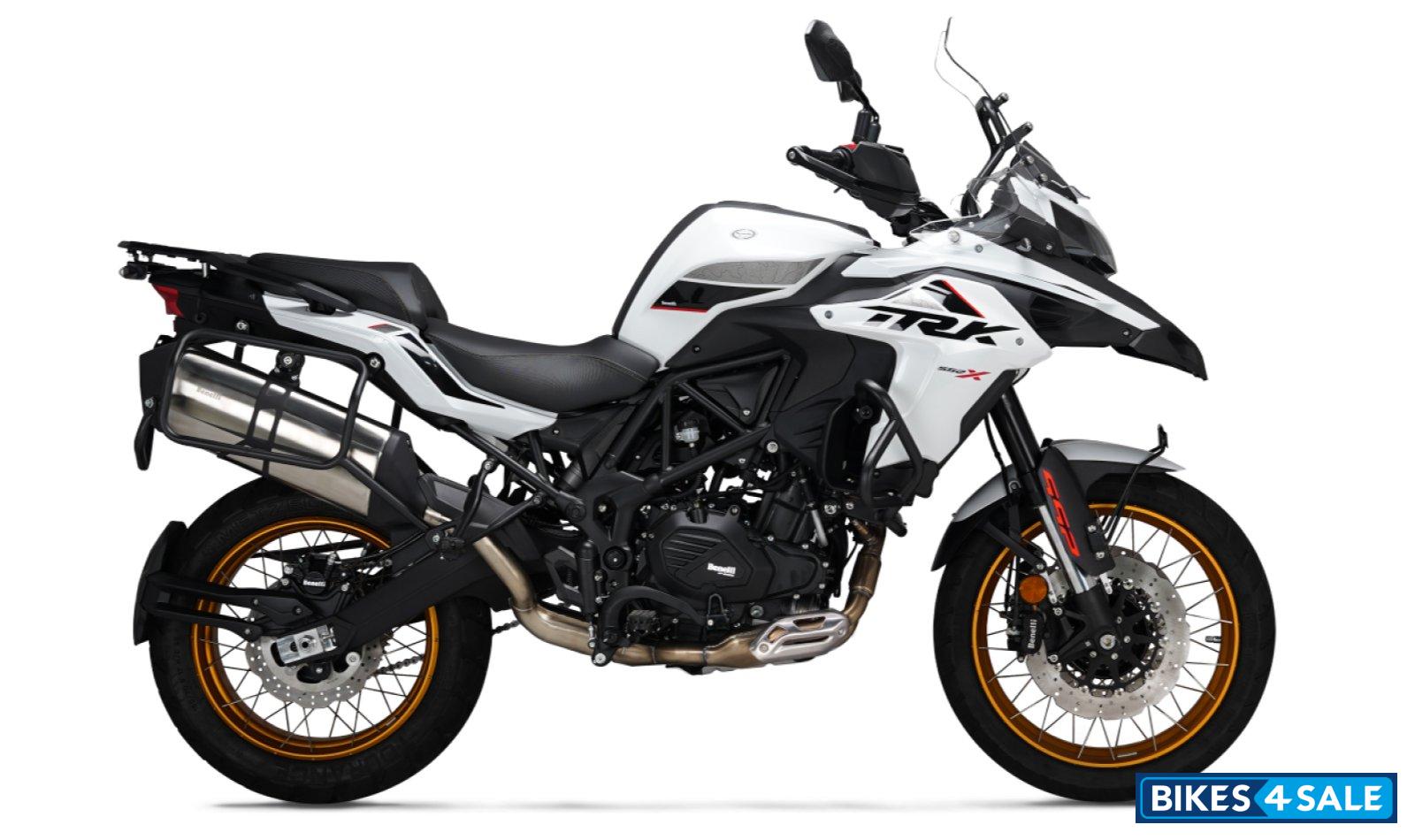 Benelli TRK 552X