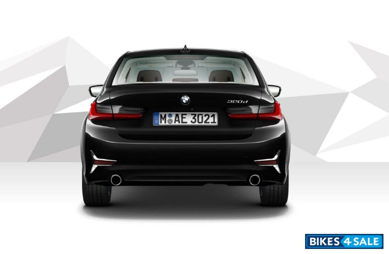 BMW 3-Series 320d Luxury Line Diesel AT - Rear View