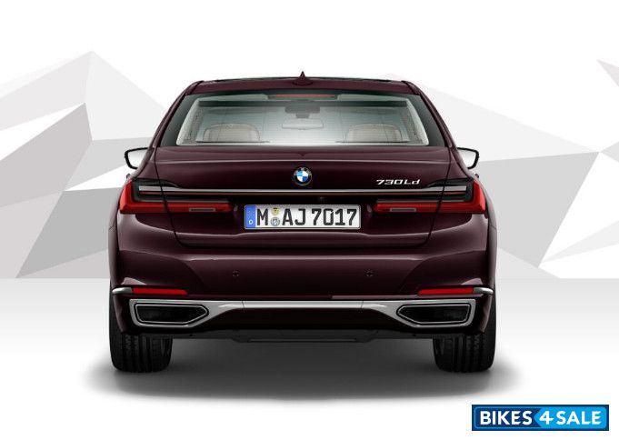 BMW 7-Series 730Ld DPE Signature Diesel AT - Rear View