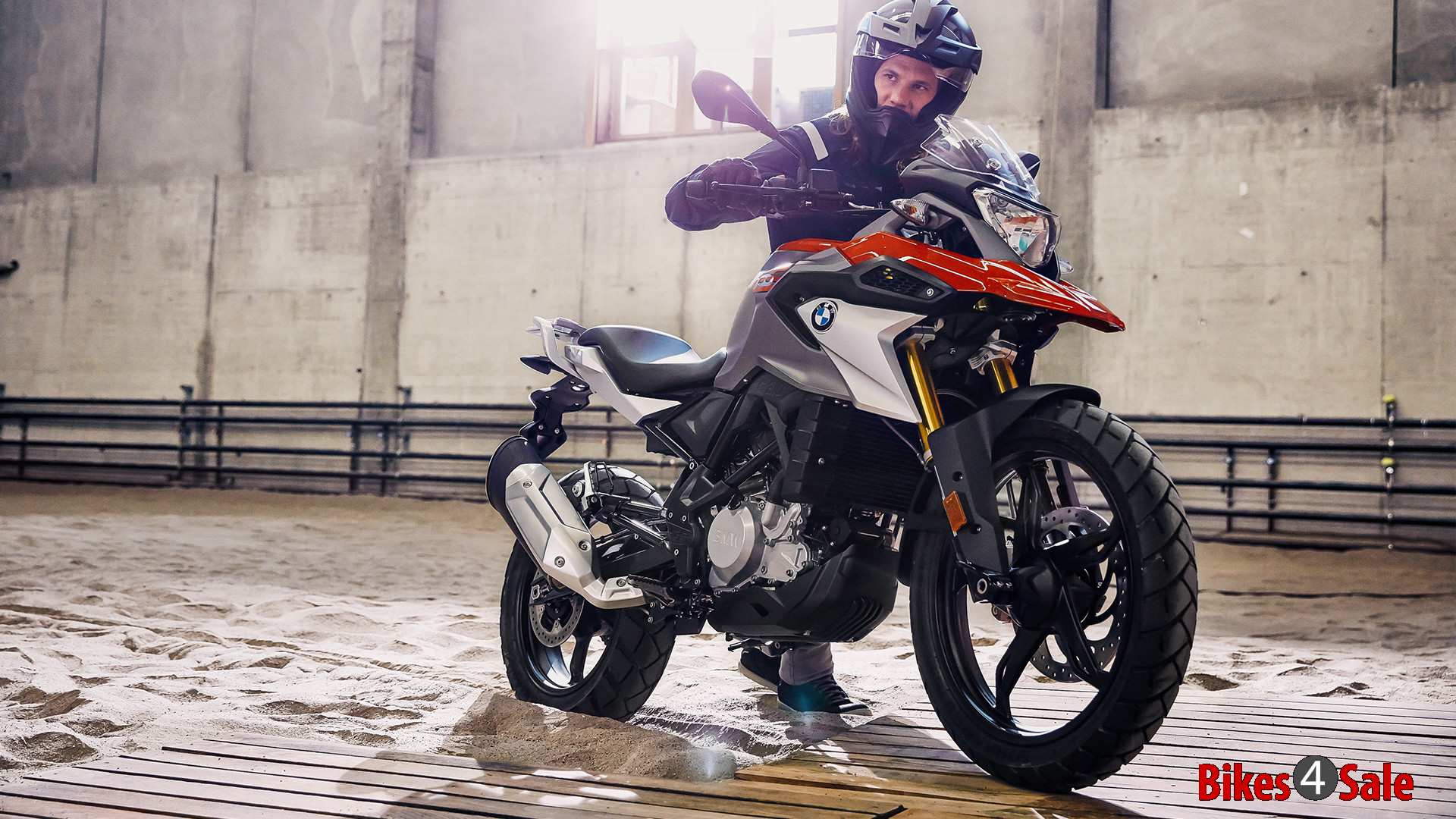 BMW G 310 GS - Adventure bike based on the model BMW G 310 R