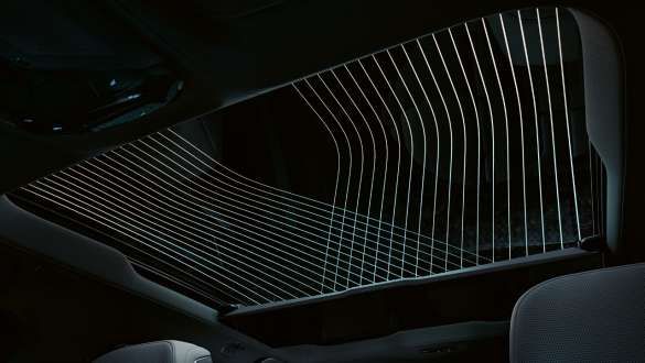 BMW i7 Sky lounge panoramic glass sunroof