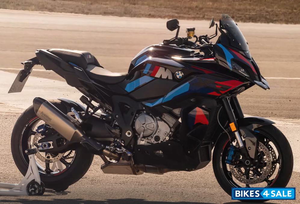BMW M 1000 XR