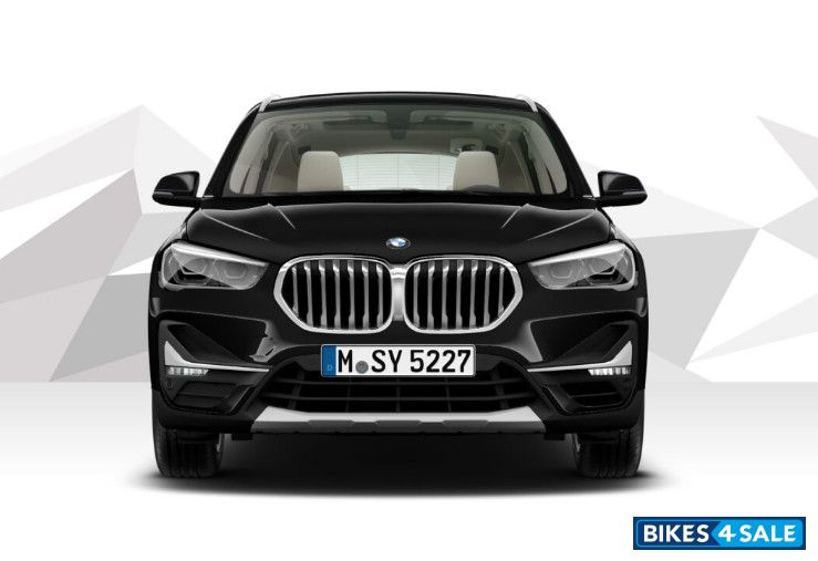 BMW X1 sDrive20i xLine Petrol AT - Front View