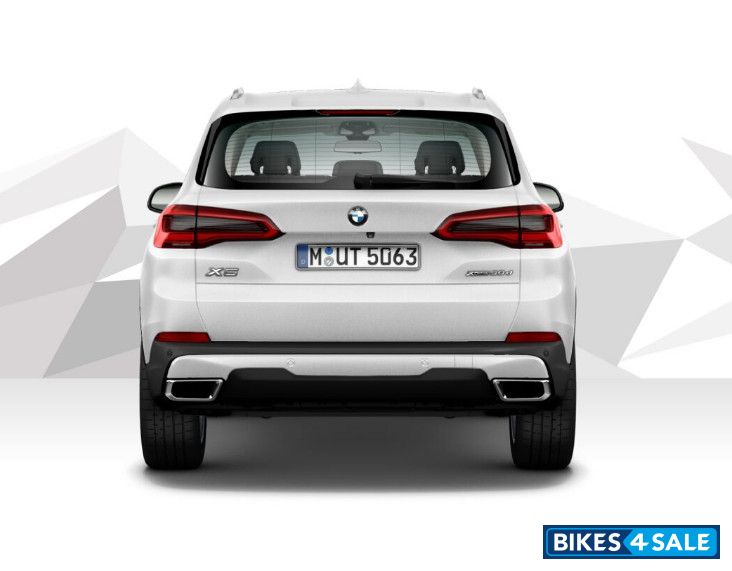 BMW X5 xDrive30d SportX Diesel AT - Rear View