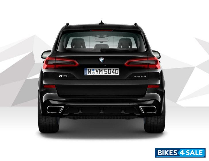 BMW X5 xDrive40i M Sport Petrol AT - Rear View