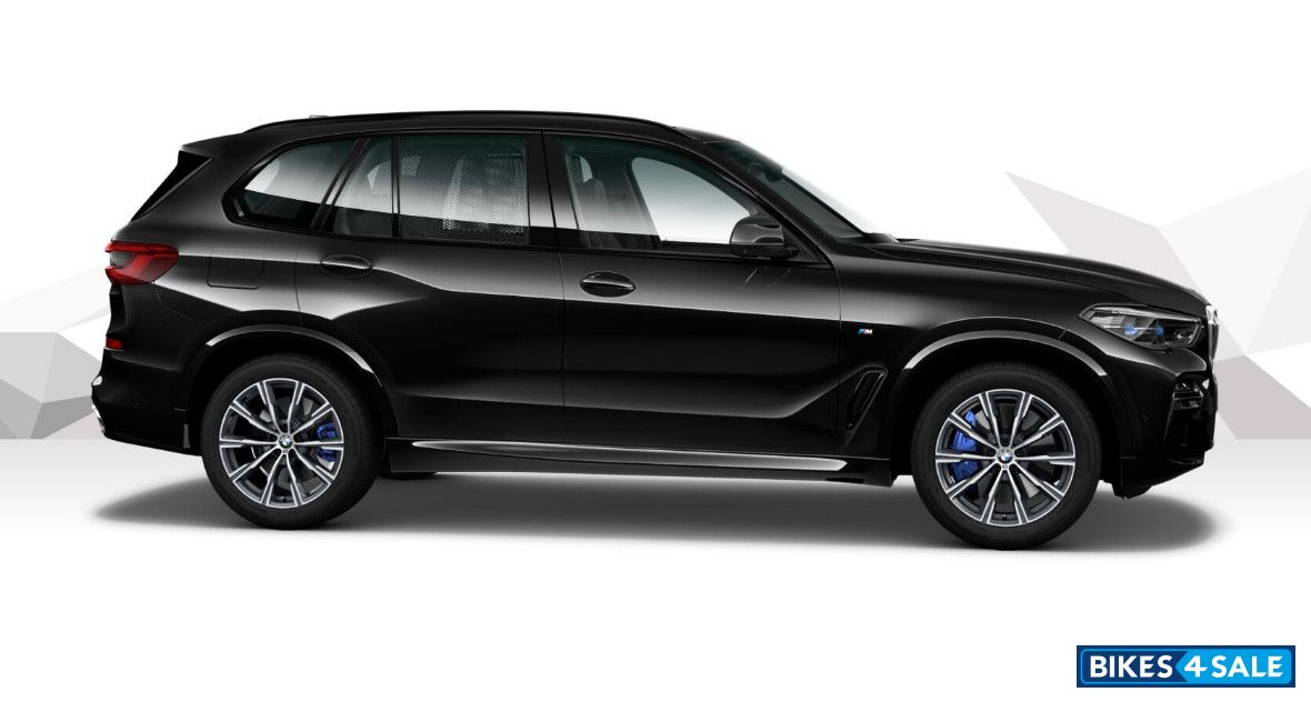 BMW X5 xDrive40i M Sport Petrol AT - Side View