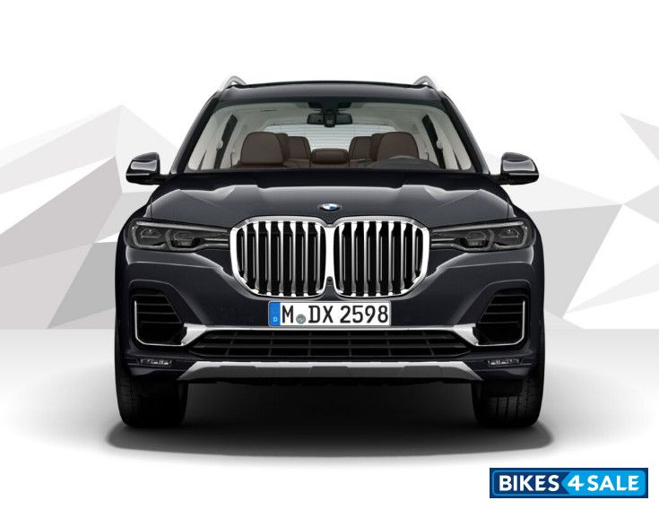 BMW X7 xDrive30d DPE Diesel AT - Front View