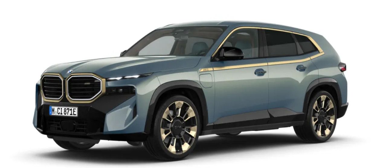 BMW XM BMW XM with Gold Accents