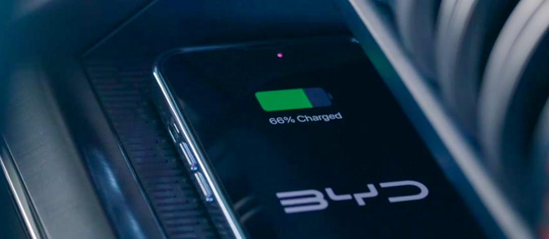 BYD Atto 3 Electric Mobile phone wireless charging