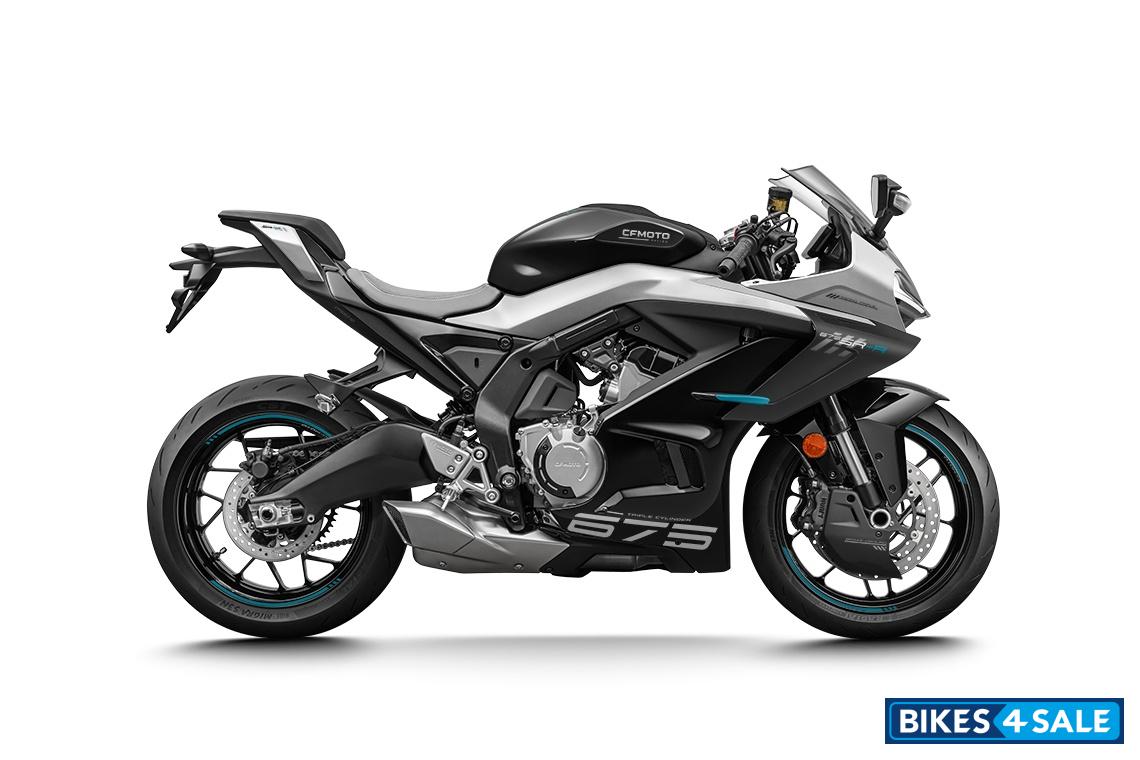CFMoto 675SR-R Nebula Black