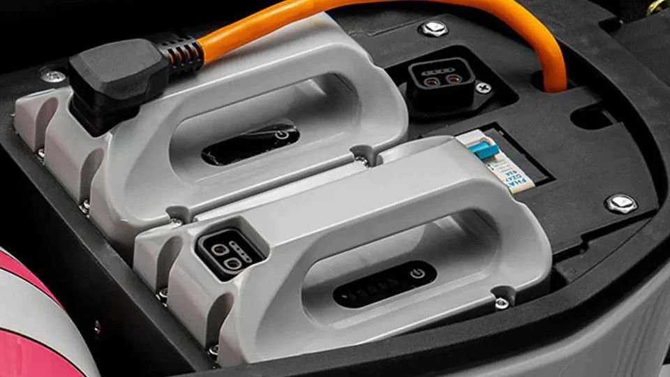 Divine Motors Scoot 1