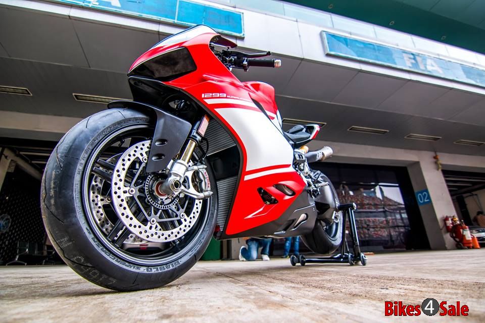 Ducati 1299 Superleggera - At BIC