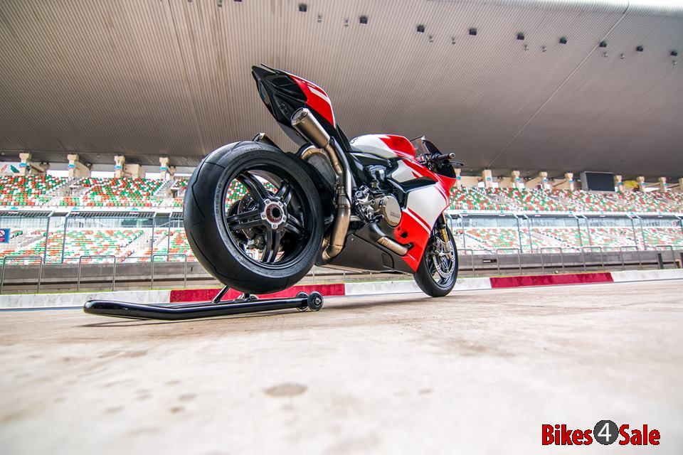 Ducati 1299 Superleggera - At BIC