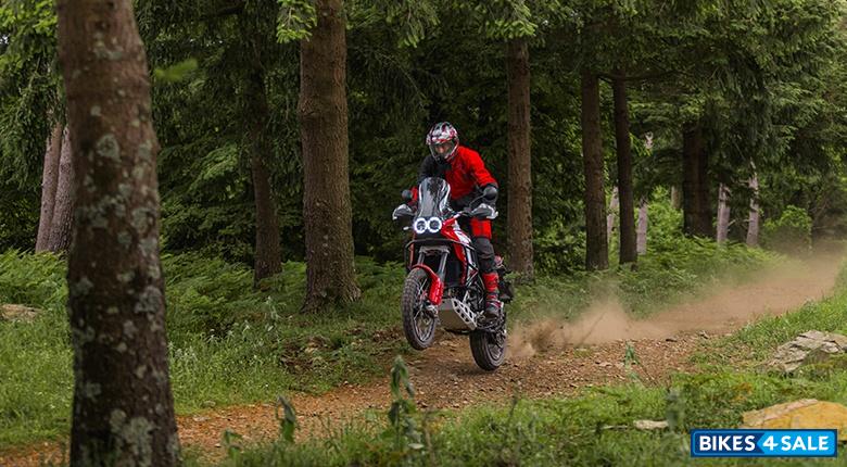 Ducati DesertX Discovery