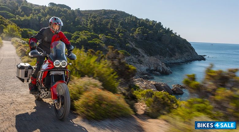 Ducati DesertX Discovery