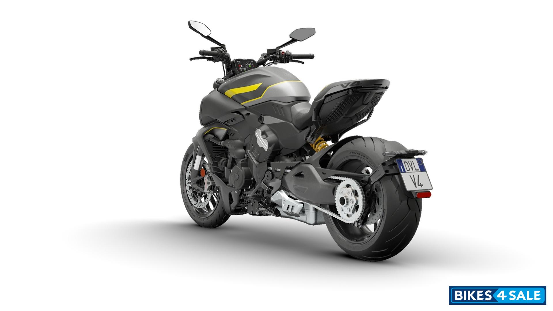 Ducati Diavel V4 Black Roadster Livery
