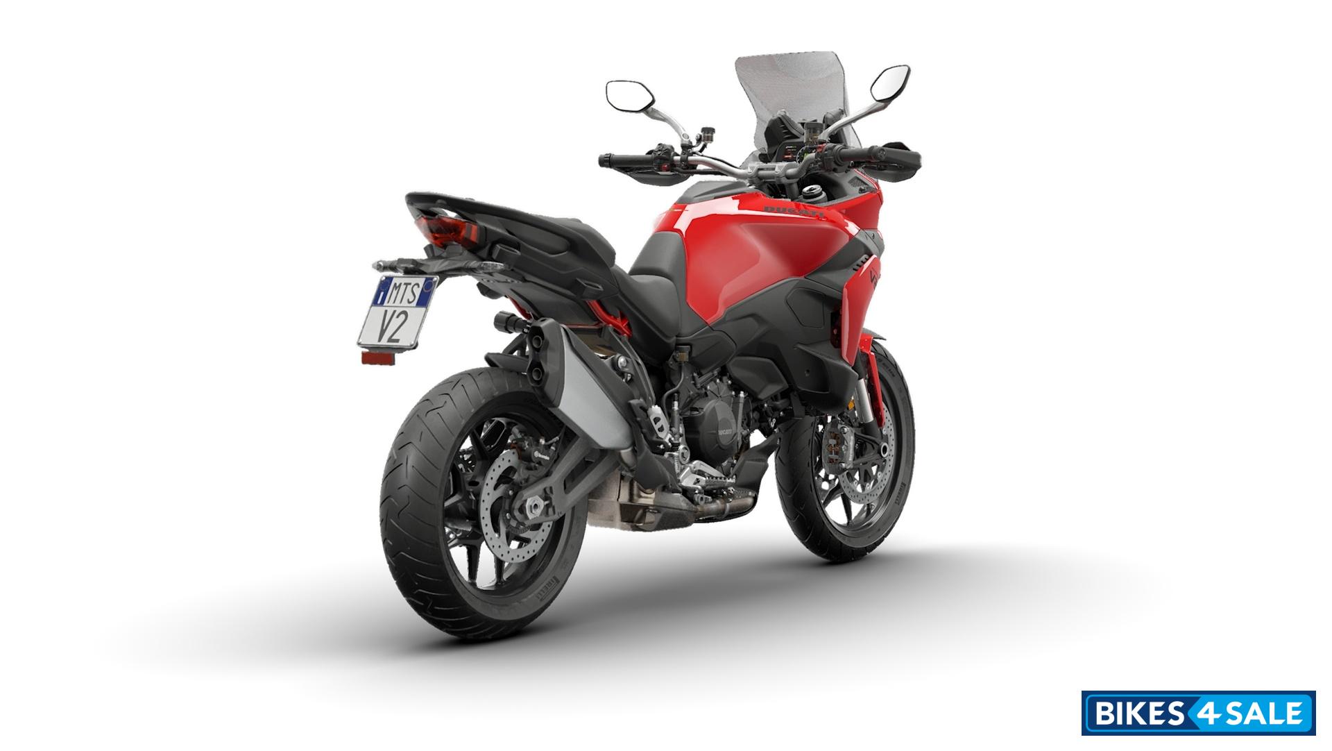 Ducati Multistrada V2 2025