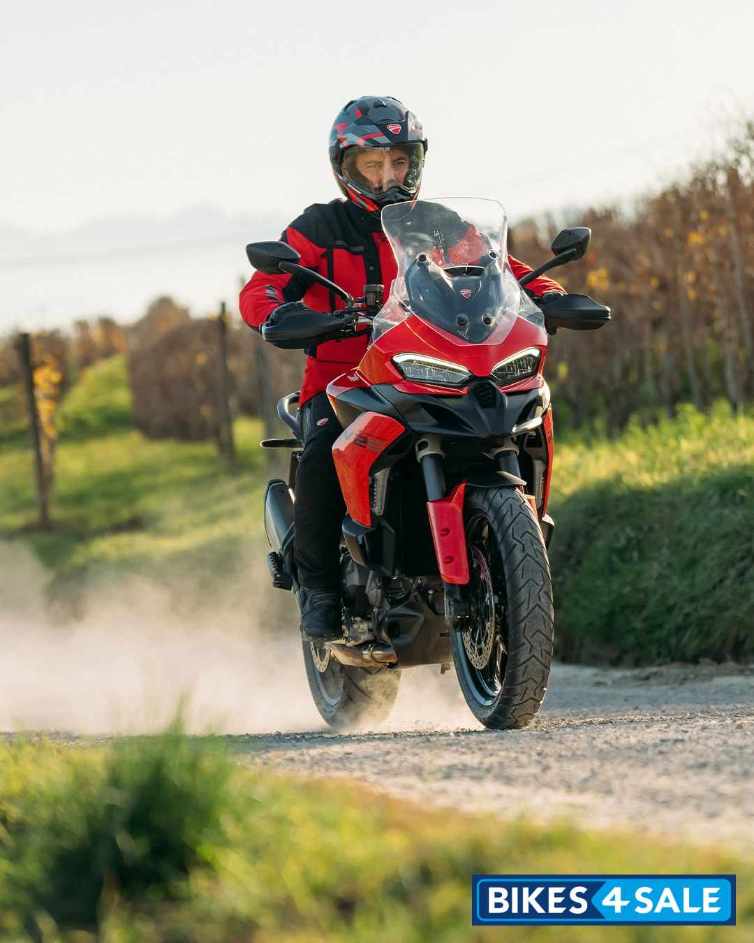 Ducati Multistrada V2 S 2025