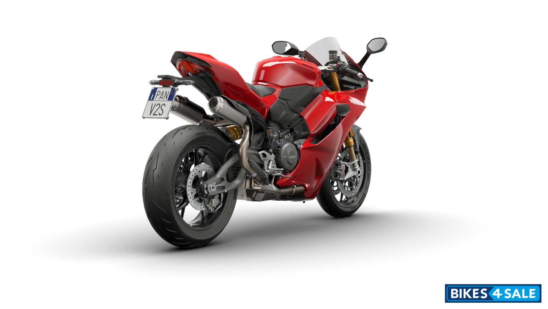 Ducati Panigale V2 S 2025