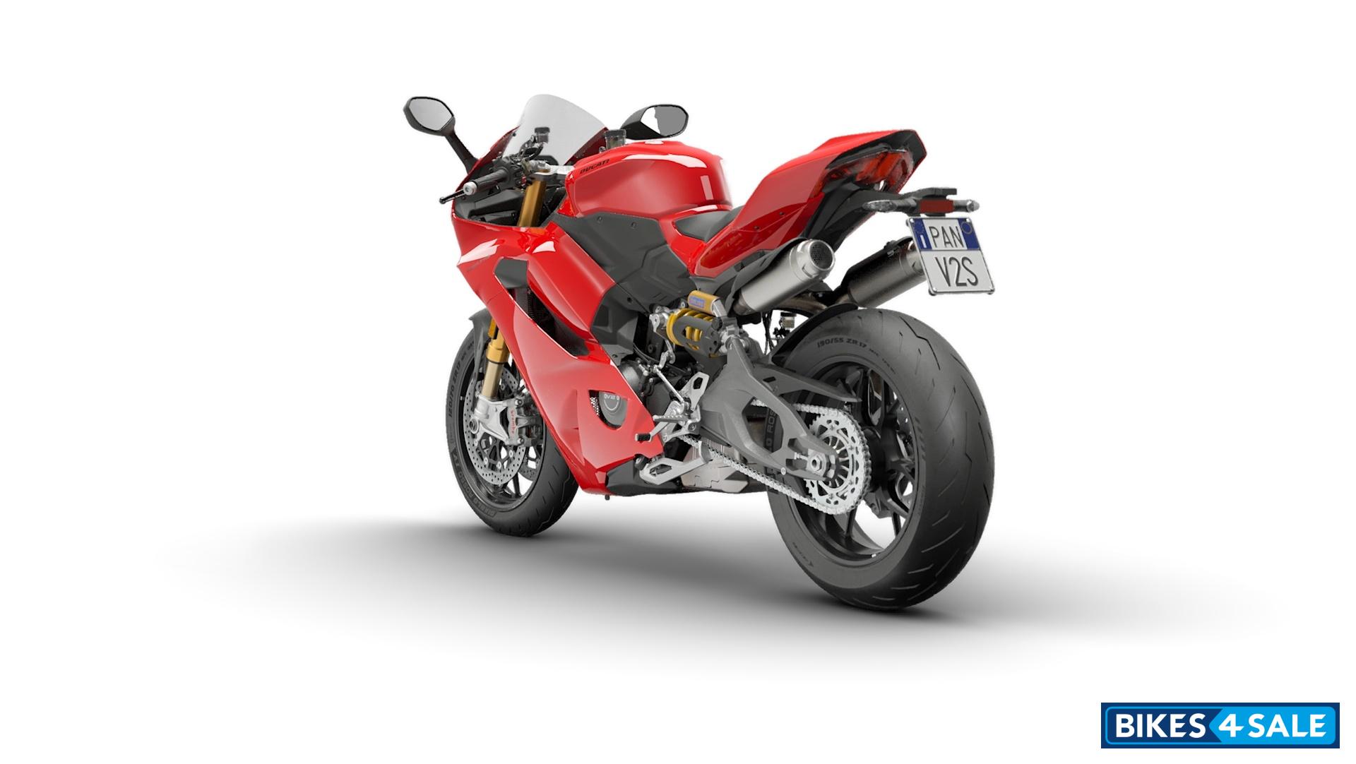 Ducati Panigale V2 S 2025