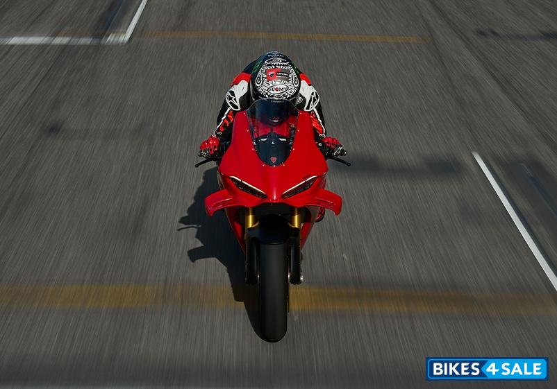 Ducati Panigale V4 2025