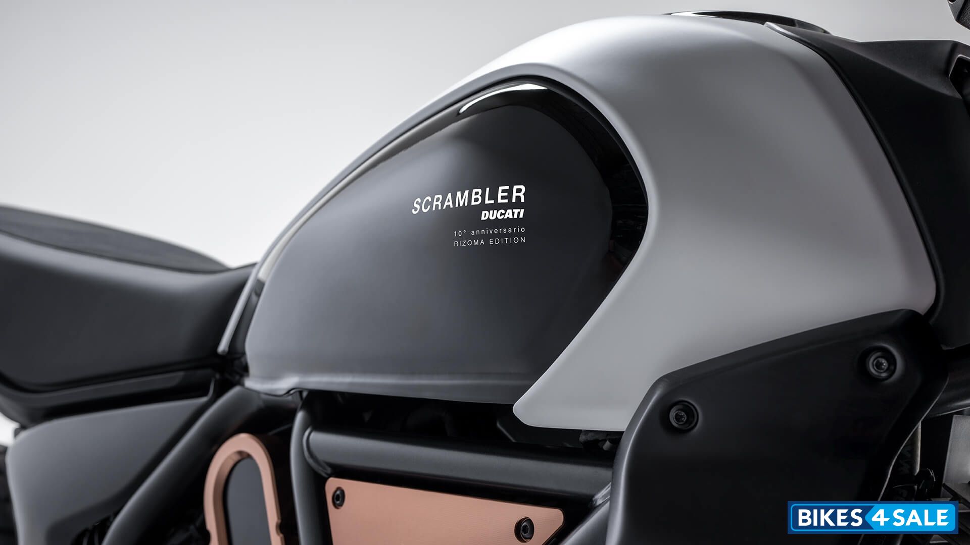 Ducati Scrambler 10 Anniversario Rizoma Edition
