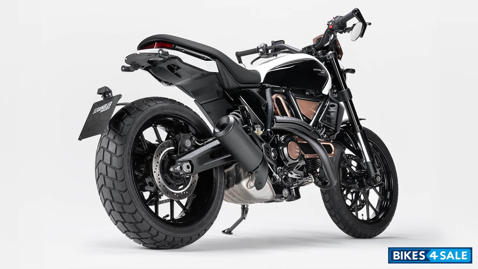 Ducati Scrambler 10 Anniversario Rizoma Edition