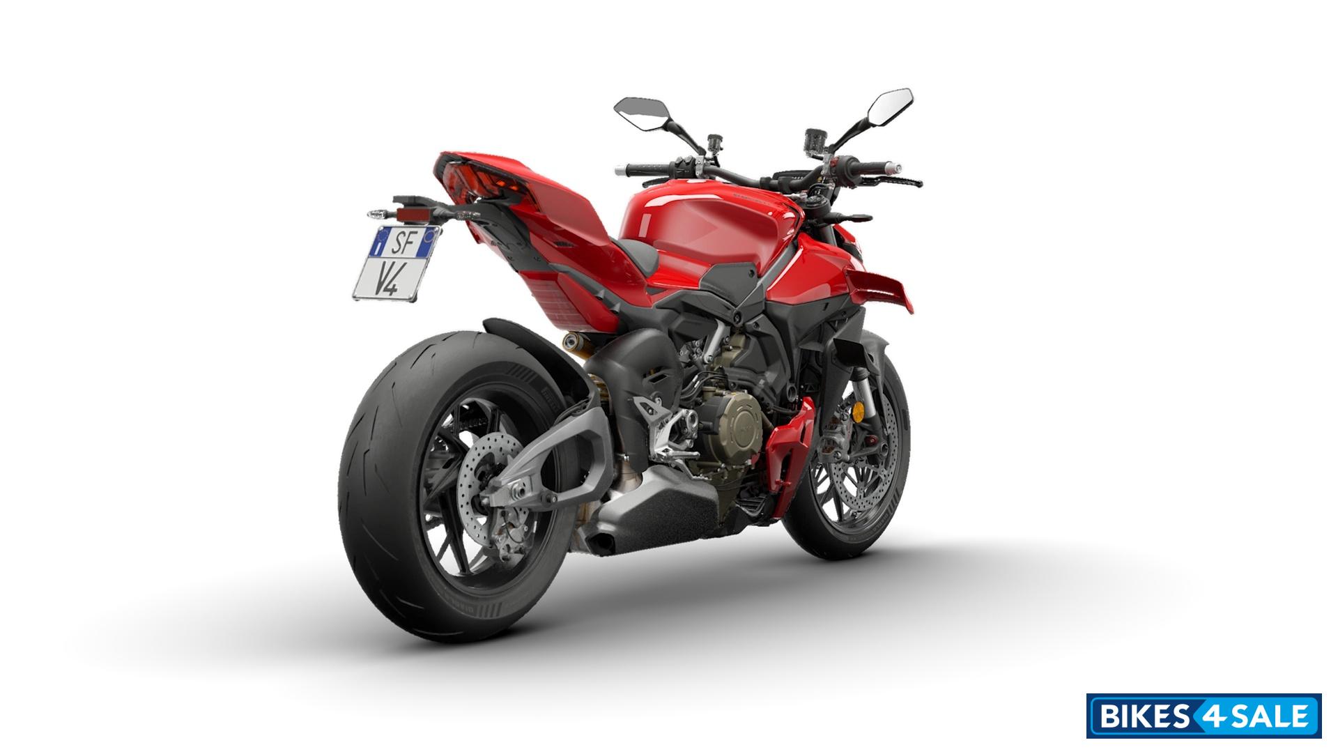 Ducati Streetfighter V4 2025