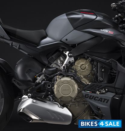 Ducati Streetfighter V4 S 2024 1103cc Engine