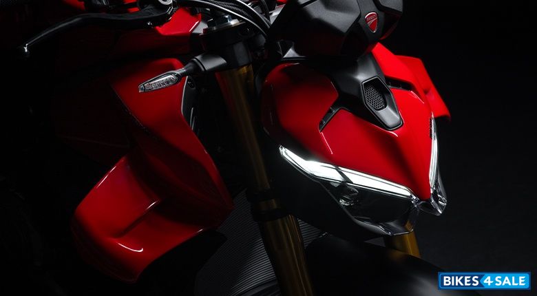 Ducati Streetfighter V4 S 2025