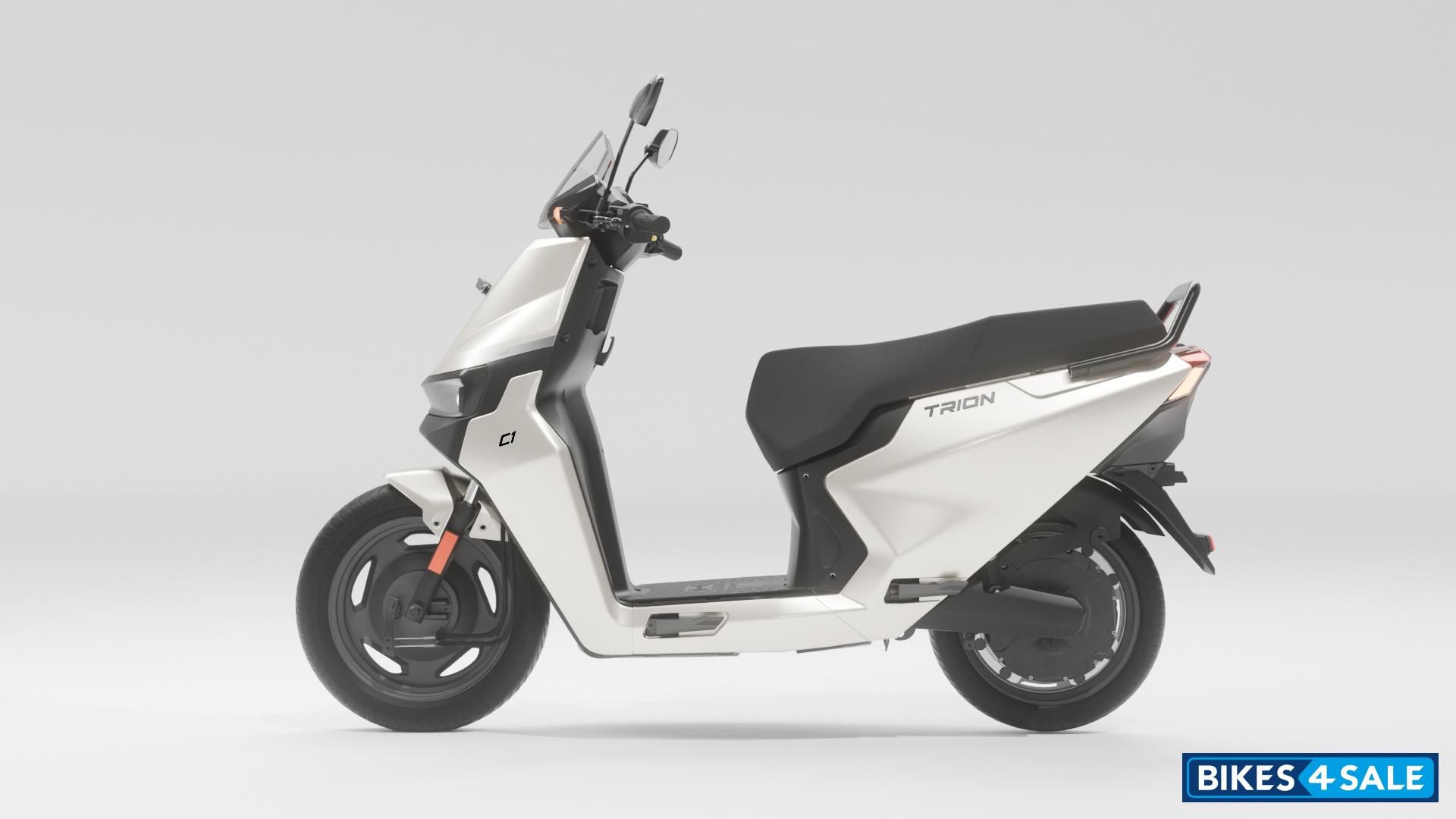 E3 Trion C1 Luna White