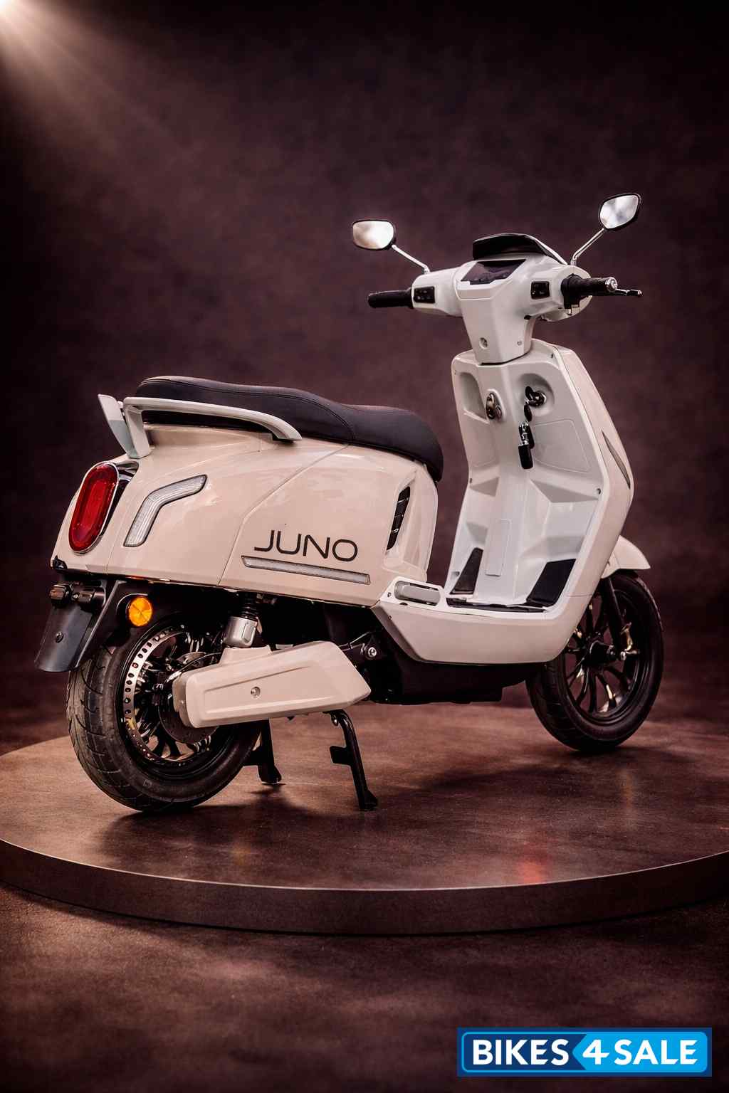 EV Juno BM9