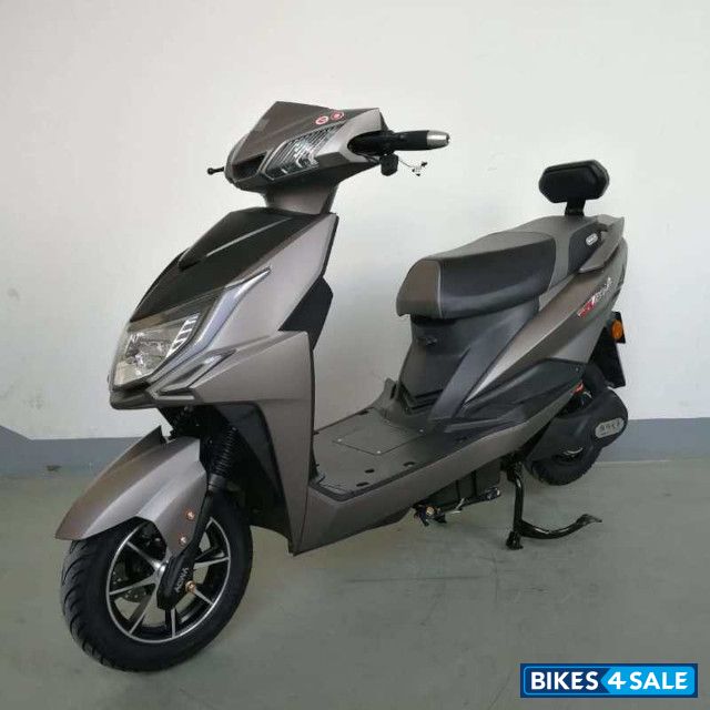 Exalta Scooty Plus