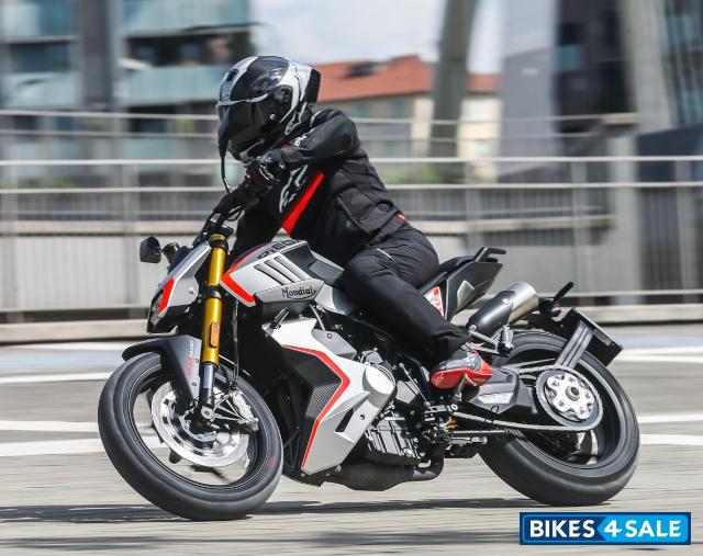 FB Mondial Piega 452