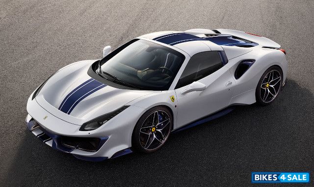 Ferrari 488 Pista Spider Petrol AT