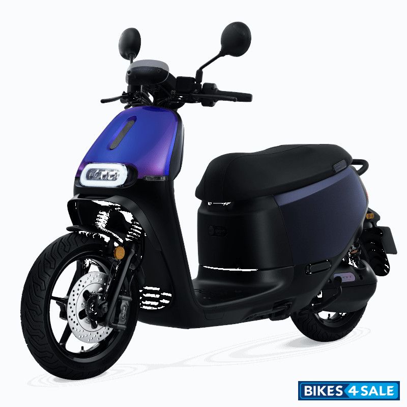 Gogoro SuperSport TCS Aura Blue