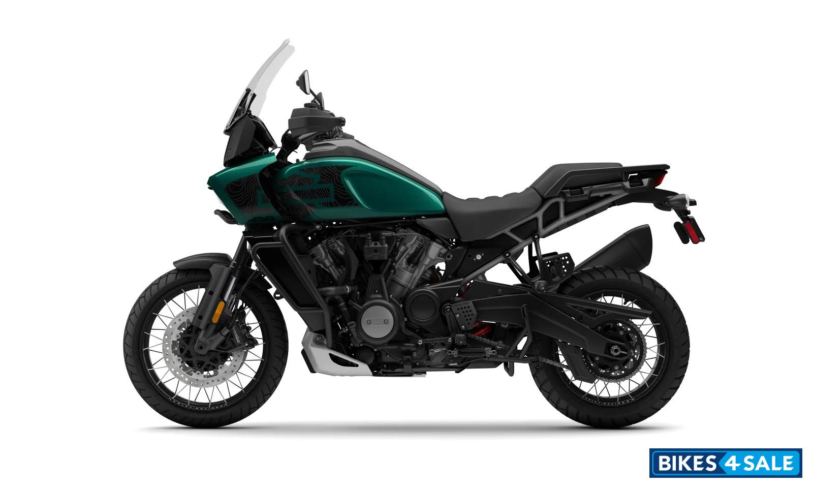 Harley Davidson 2024 Pan America 1250 Special - Alpine Green
