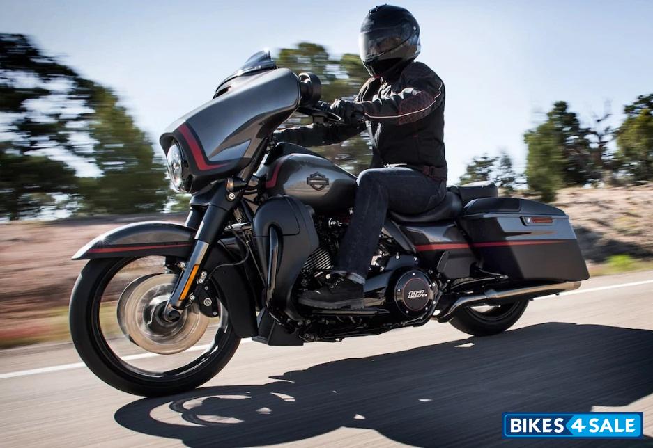 Harley Davidson CVO Street Glide
