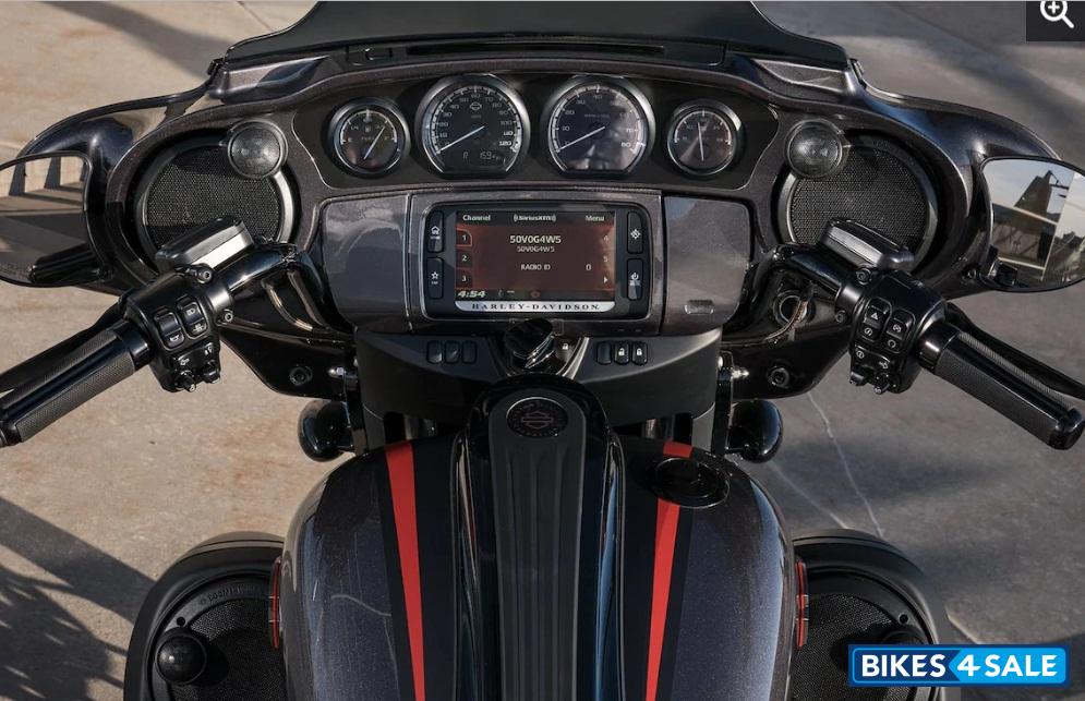 Harley Davidson CVO Street Glide