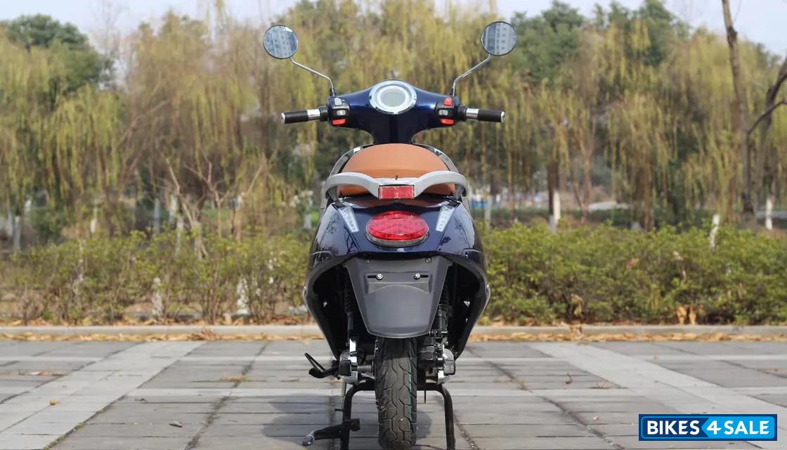 Hind Motocorp evvio i19 Slik