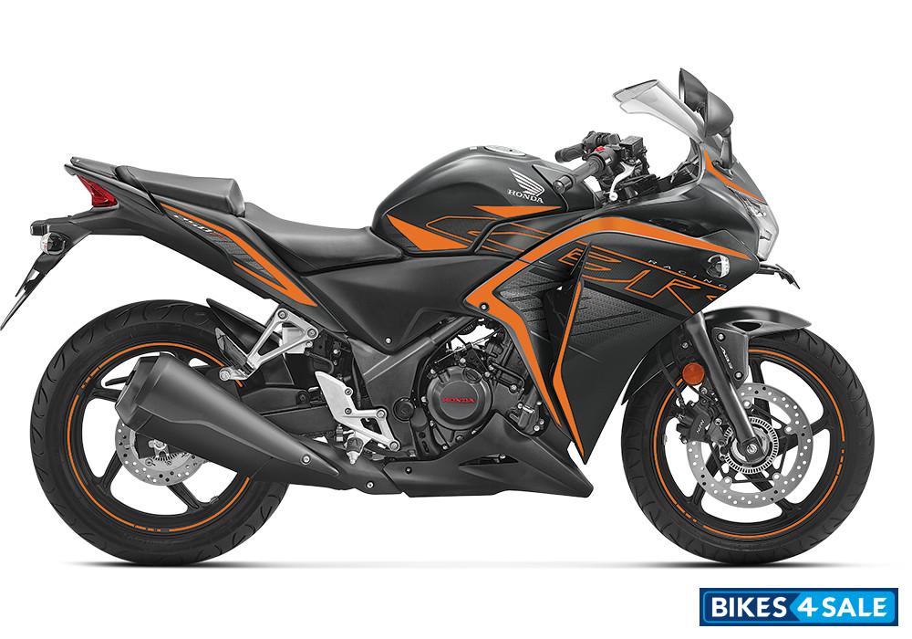 Honda CBR 250R - 2018 CBR 250R Matte Axis Gray Metallic with Mars Orange