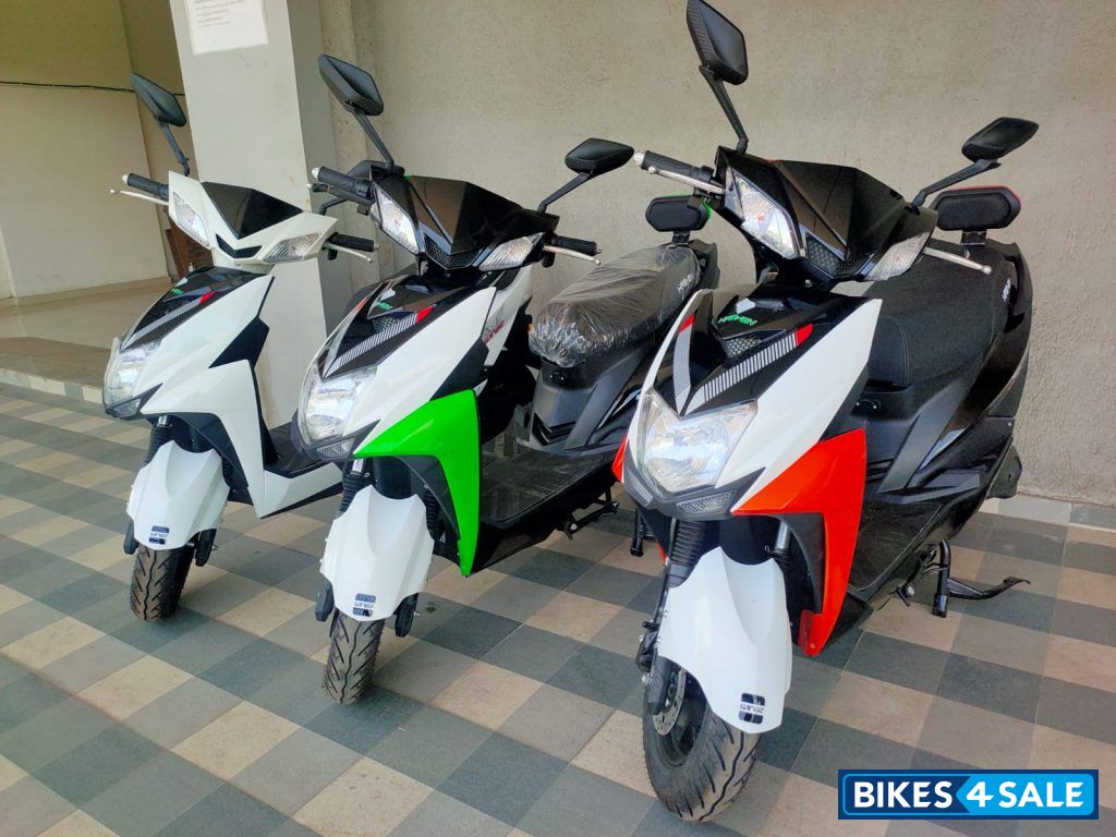 HREEV Wingz price, specs, mileage, colours, photos and reviews