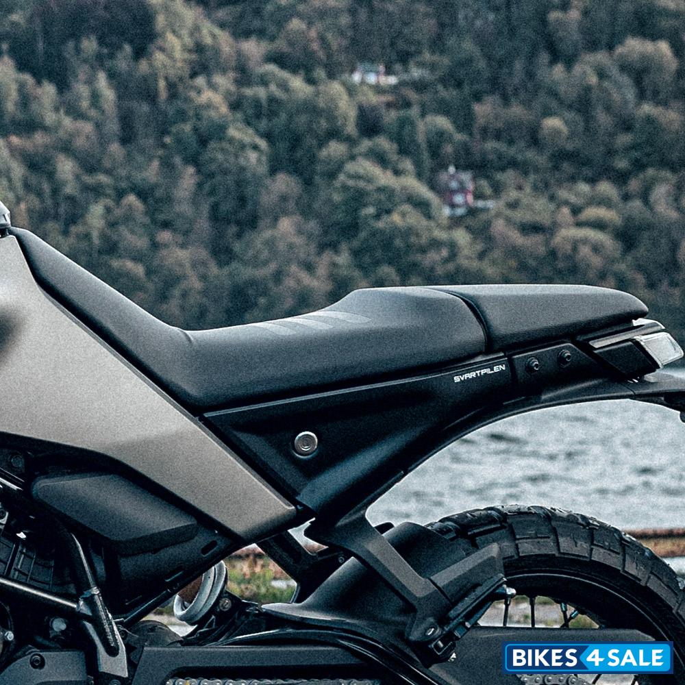 Husqvarna Svartpilen 401 2024 Low Profile Seat