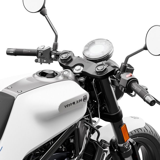 Husqvarna Vitpilen 250 Controlzone and triple clamp