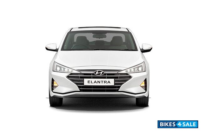 Hyundai Elantra 1.5L CRDi SX Diesel - Front View
