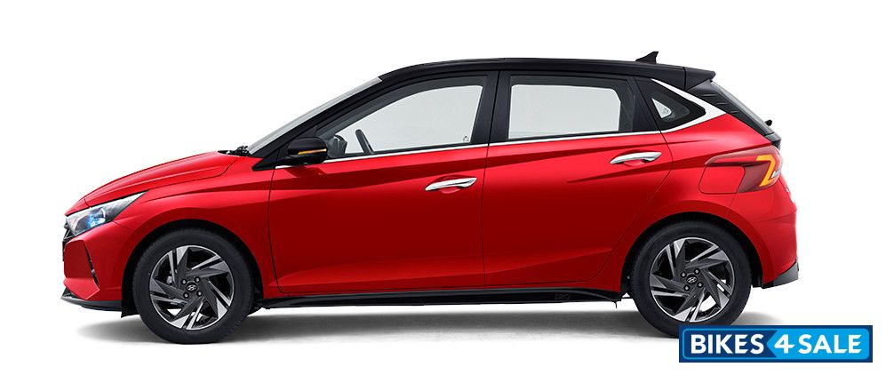 Hyundai i20 1.2L Kappa Sportz Dual Tone Petrol IVT - Side View