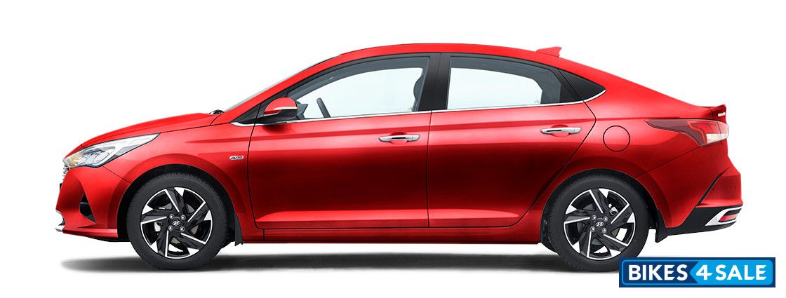 Hyundai Verna 1.5 MPi SX Petrol IVT - Side View