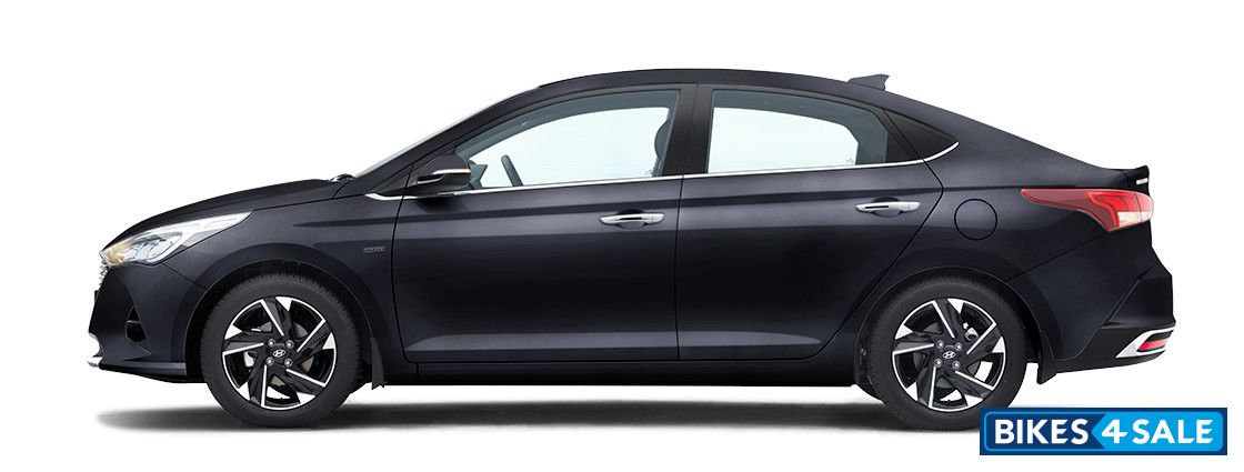 Hyundai Verna 1.5L MPi SX(O) IVT - Side View