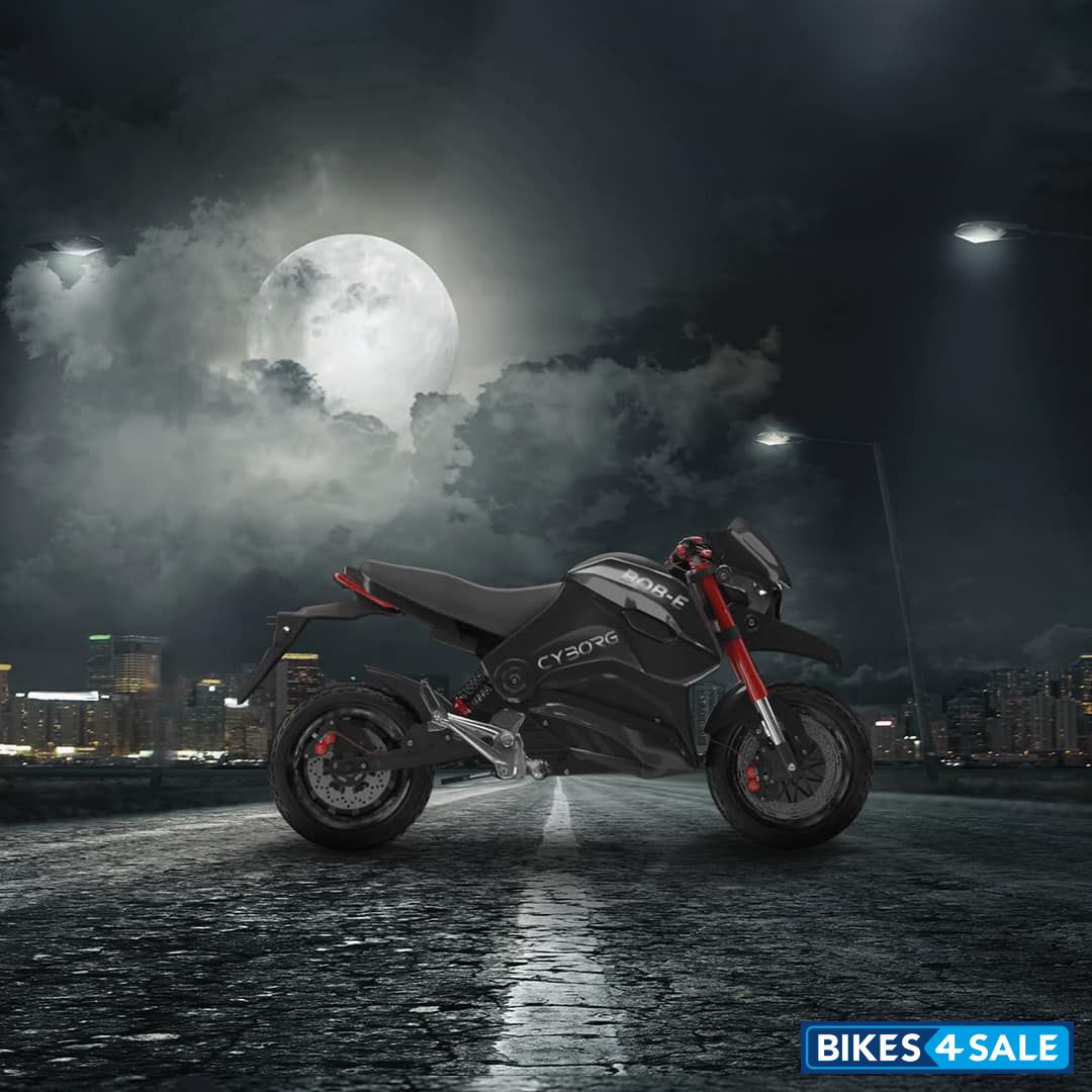 Ignitron Motocorp Cyborg Bob-E